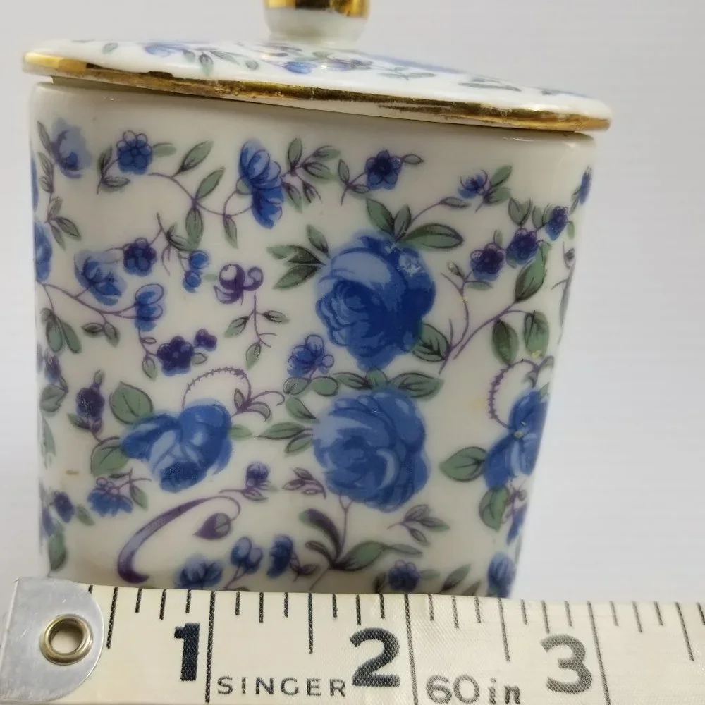Blue Roses Porcelain Tea Box, Vintage Keepsake, Gold Trim Top Lid Trinket Jar - Picture 7 of 8